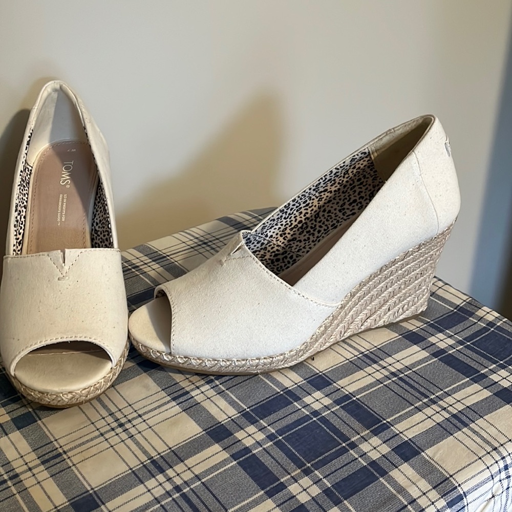 TOMS Michelle espadrilles, off white size 7